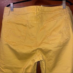 💛 Apt 9 Skinny Leg Modern Fit Pants